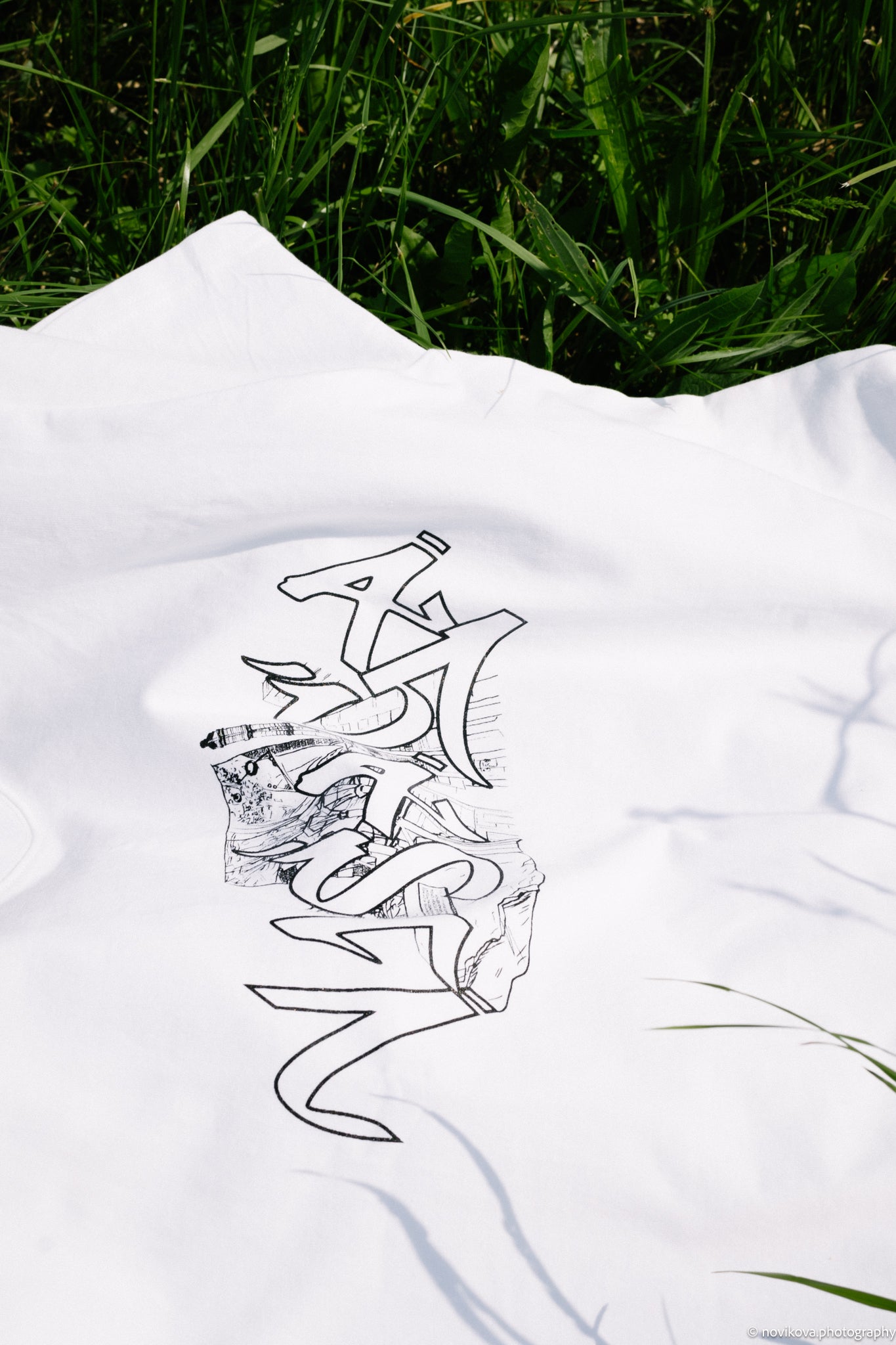 Visaga White T-Shirt