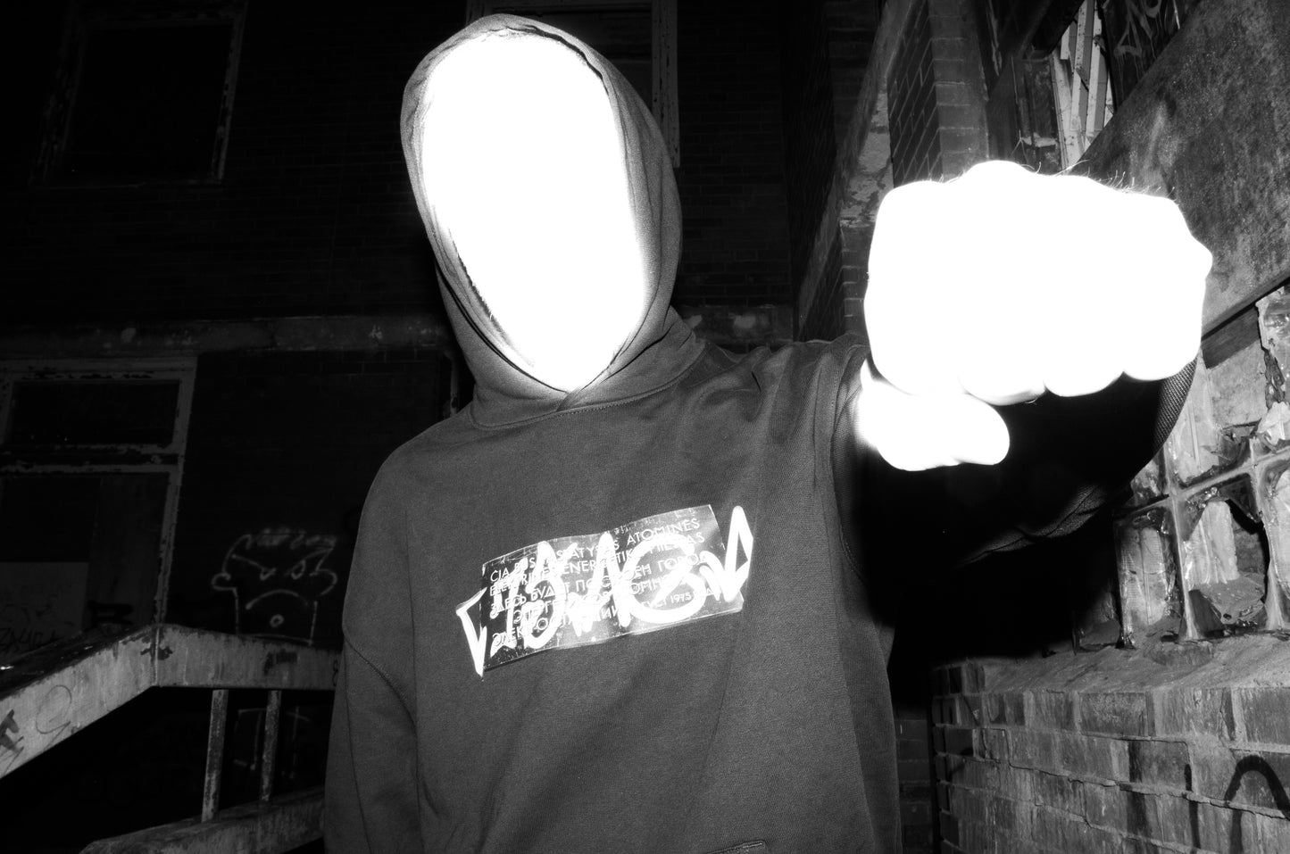 [Preorder] Hoodie Tagged Stone