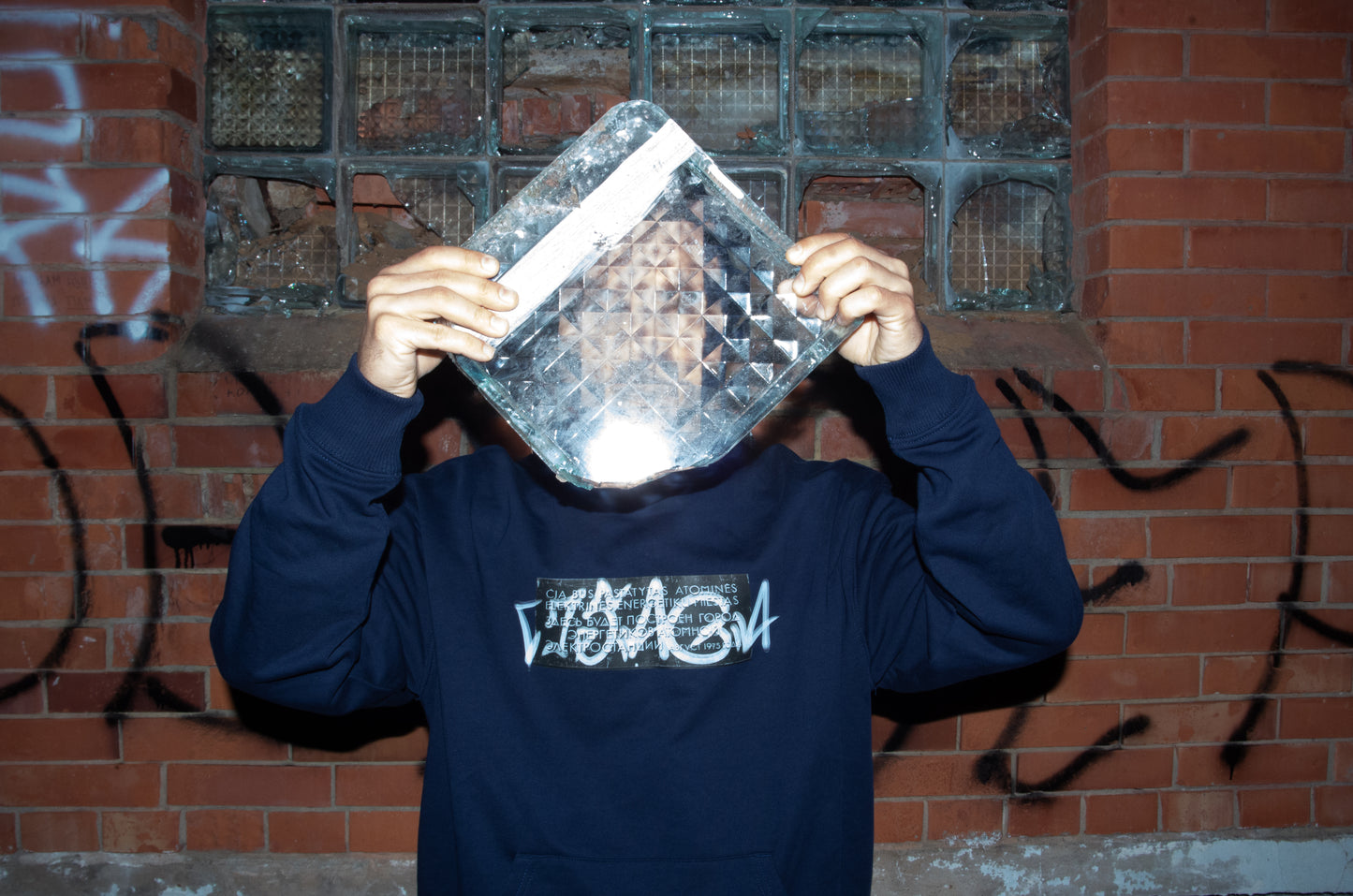[Preorder] Hoodie Tagged Stone